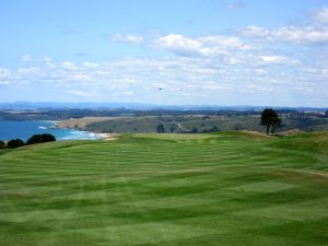 Kauri Cliffs 1st Fairway